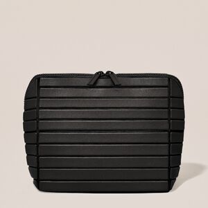 Parallelle Medium Traveller Bag Makeup Cosmetic Travel Case